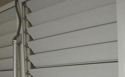 電動(dòng)百葉窗安裝